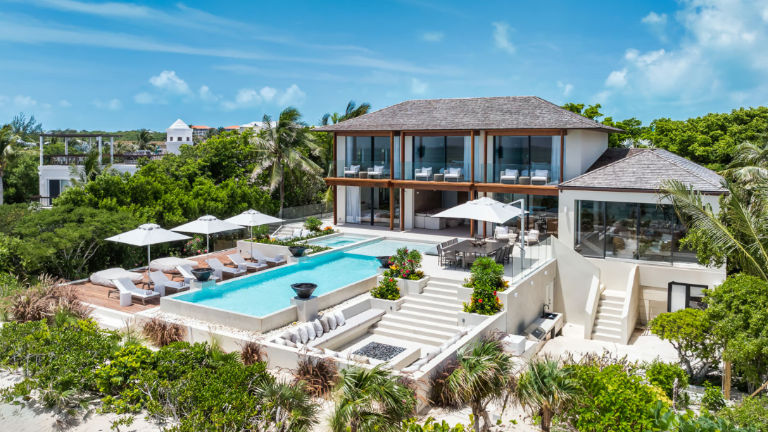 Advisors can earn double reward points in May, redeemable for a luxury villa vacation.